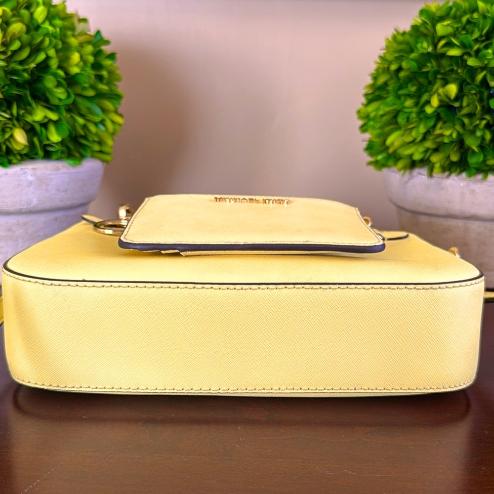 MICHAEL Michael Kors JET SET💛YELLOW BUTTERCUP💛 LEATHER ZIP CHAIN CROSSBODY BAG - Picture 10 of 17